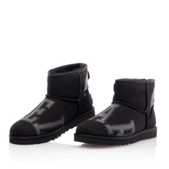 Telfar boots - Picture 2 of 5